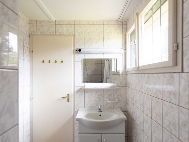 apartmanok Balaton Carmen fürdőszoba Aranypart Camping & Apartments