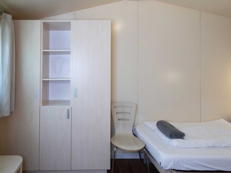 apartmanok Balaton Eurocomfort hálószoba Aranypart Camping & Apartments