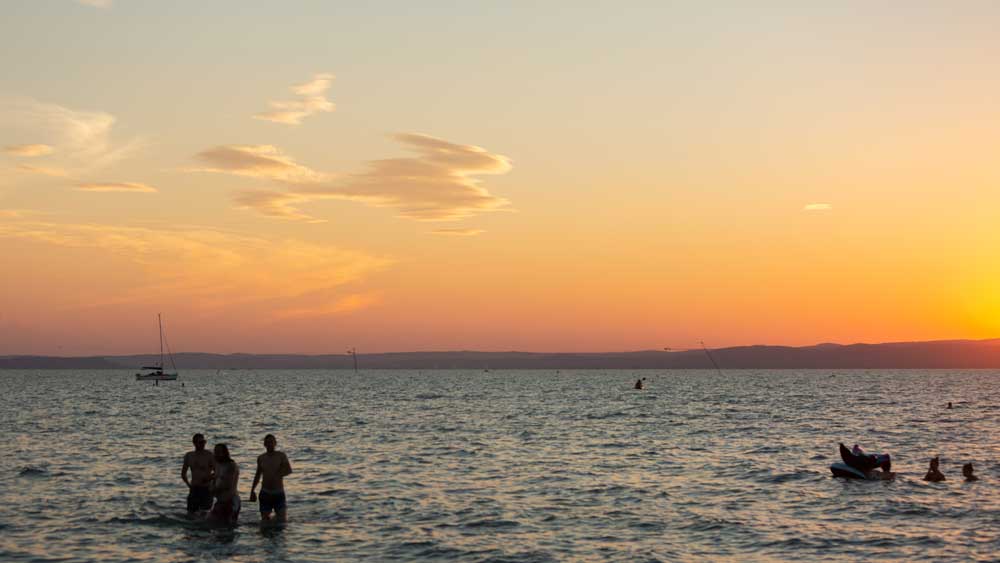 Saisoneröffnung camping balaton mobilhaus parzelle zelt