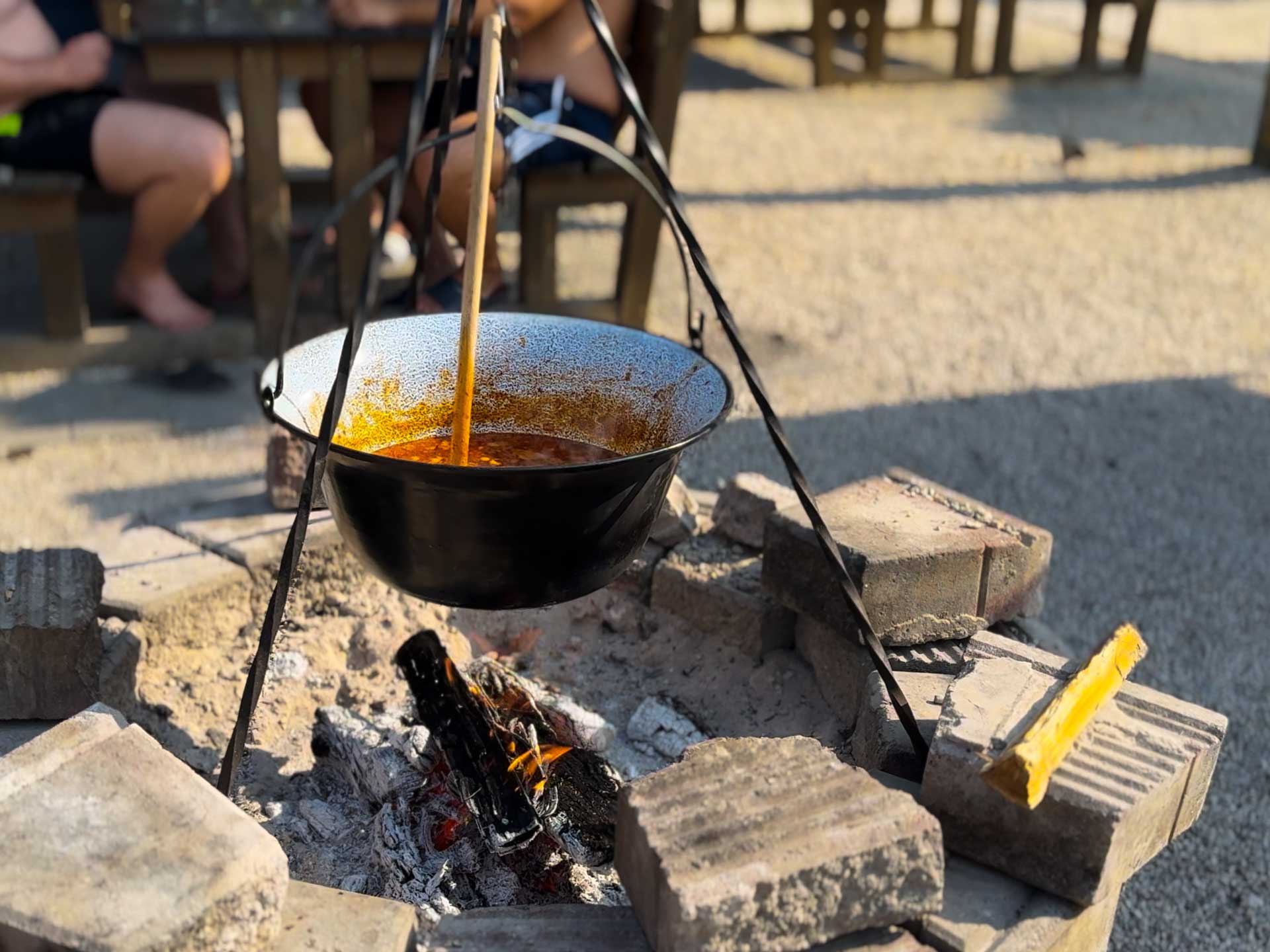 Várnak a nyári programok a parton 4 nyári programok Siófok Aranypart Camping tűzrakóhely