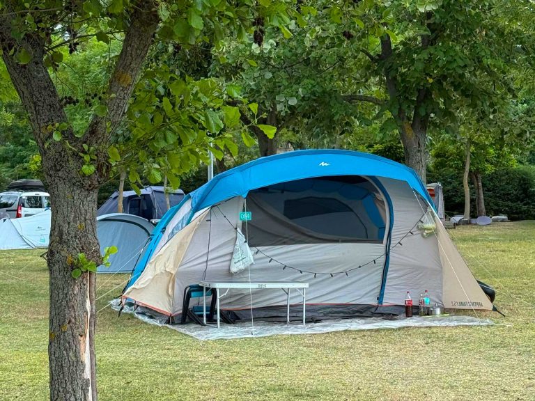 nagy satorhely sátor Balaton part Aranypart kemping