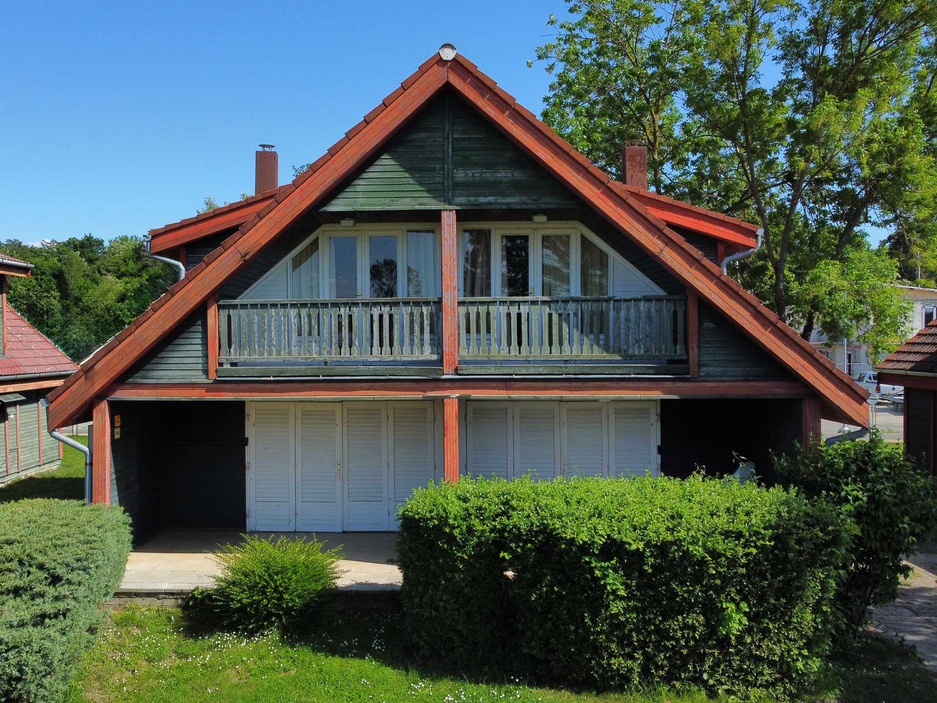 Accommodation for groups at Lake Balaton 3 accommodation Lake Balaton Aranypart Camping & Apartments Rosa apartment Siófok pool
