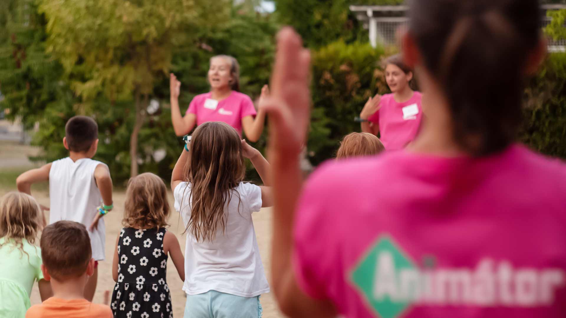 Itt a vakáció 2 vakáció animáció Aranypart Camping Siófok